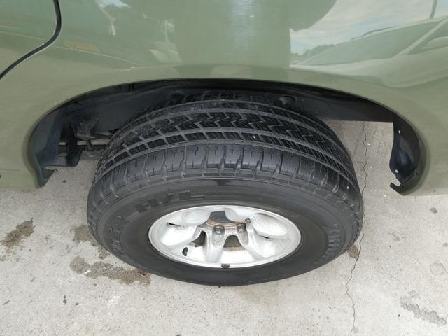 チャレンジャー X 走行距離84994 KM 4WD車 修復歴 無しV6 ENGINE WIDE BODYアルミホイール 寒冷地仕様車 色替車寒冷地仕様車 運転席エアバッグ 助手席エアバッグ 57 513(20枚目)