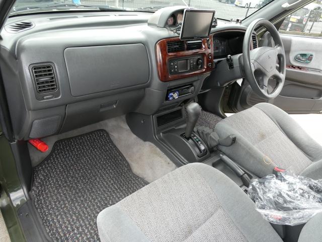 チャレンジャー X 走行距離84994 KM 4WD車 修復歴 無しV6 ENGINE WIDE BODYアルミホイール 寒冷地仕様車 色替車寒冷地仕様車 運転席エアバッグ 助手席エアバッグ 57 513(42枚目)