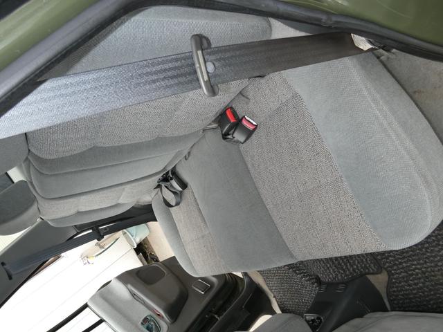 チャレンジャー X 走行距離84994 KM 4WD車 修復歴 無しV6 ENGINE WIDE BODYアルミホイール 寒冷地仕様車 色替車寒冷地仕様車 運転席エアバッグ 助手席エアバッグ 57 513(51枚目)