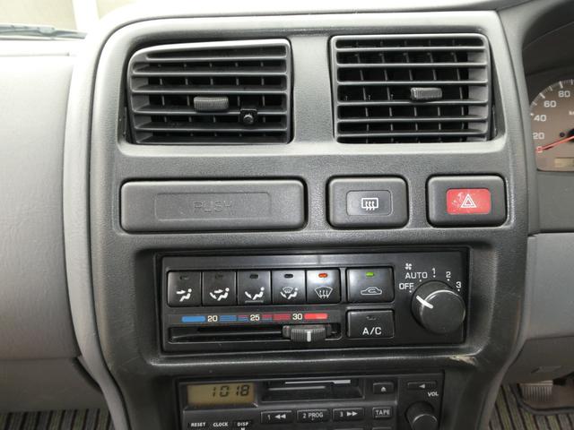 パルサー CJ-II 5速マニュアル /運転席エアバック アルミホイール電動ミラー エアコン パワーウィンドウ ラジオ 助手席エアバッグ ドアバイザータイミングチェーン式エンジン修復歴無し 25(10枚目)