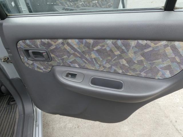 パルサー CJ-II 5速マニュアル /運転席エアバック アルミホイール電動ミラー エアコン パワーウィンドウ ラジオ 助手席エアバッグ ドアバイザータイミングチェーン式エンジン修復歴無し 25(51枚目)