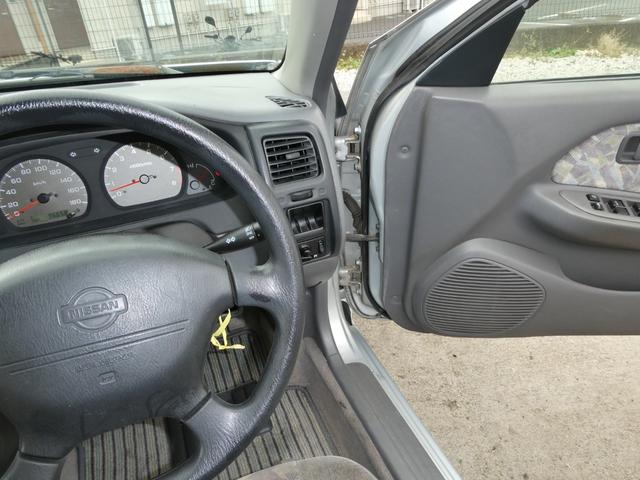 パルサー CJ-II 5速マニュアル /運転席エアバック アルミホイール電動ミラー エアコン パワーウィンドウ ラジオ 助手席エアバッグ ドアバイザータイミングチェーン式エンジン修復歴無し 25(52枚目)