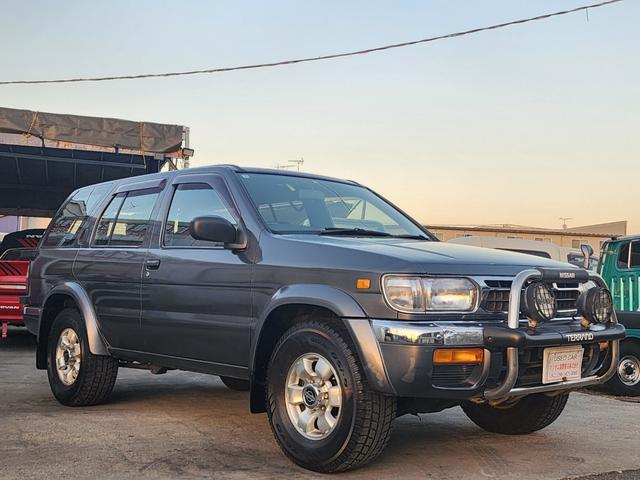 テラノ ワイド　Ｒ３ｍ　ディーゼル　車車検Ｒ９年５月１５日社外ナビ　Ｆグリルガード／運転席エアバッグ　アルミホイール　修復歴　無しフロントフォグランプ　ＡＢＳ５６（6枚目）