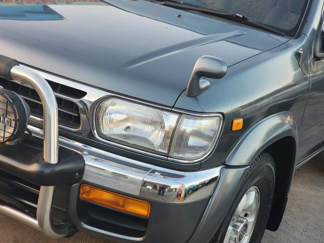 テラノ ワイド　Ｒ３ｍ　ディーゼル　車車検Ｒ９年５月１５日社外ナビ　Ｆグリルガード／運転席エアバッグ　アルミホイール　修復歴　無しフロントフォグランプ　ＡＢＳ５６（44枚目）