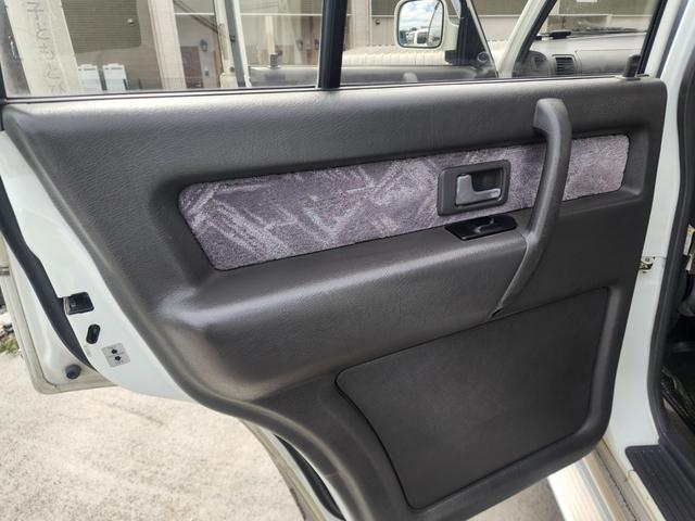 ビッグホーン ＬＳ　ロング　ディーゼル　ターボ　４ＷＤ　５速マニュアルミッション　５人乗り　　ＥＴＣ　修復歴なし　ルーフレール　アルミホイール　パワーステアリング　パワーウインドウ　エアコン４８Ａ３０（68枚目）