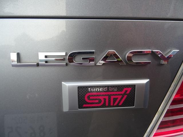 レガシィＢ４ ｔｕｎｅｄ　ｂｙ　ＳＴＩ　５速マニュアル車ＳＴＩ　ブレンボ　珍車　純正ＳＴｉ純正リップ　シートホイール４本出しマフラー・トランクスポイラータワーバー・ＥＴＣパワーシート　フォグランプ　車検Ｒ７年０７月２４日まで１０２１７６（14枚目）