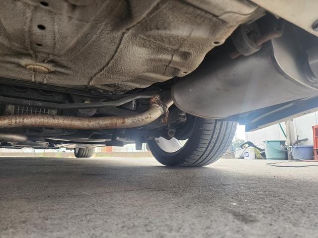 レガシィツーリングワゴン ２．０ＧＴ　サンルーフ　社外アルミホイール　ウィンカー付きドアミラー車検２年実施　必見オススメです　４ＷＤ車　ターボ車運転席エアバッグ　助手席エアバッグ　パワーシートキーレスエントリー社外　ナビ　　２５　２５６（24枚目）