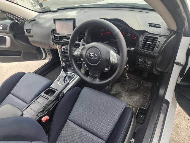 レガシィツーリングワゴン ２．０ＧＴ　サンルーフ　社外アルミホイール　ウィンカー付きドアミラー車検２年実施　必見オススメです　４ＷＤ車　ターボ車運転席エアバッグ　助手席エアバッグ　パワーシートキーレスエントリー社外　ナビ　　２５　２５６（55枚目）