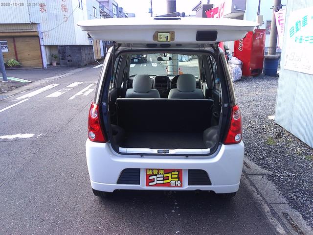 プレオ A 5MT 5速 エアバック パワステ エアコン付き キーレスエントリー 衝突安全ボディ 車検整備付 タイヤ交換 バッテリー交換 下回り防錆塗装 ベース車(8枚目)