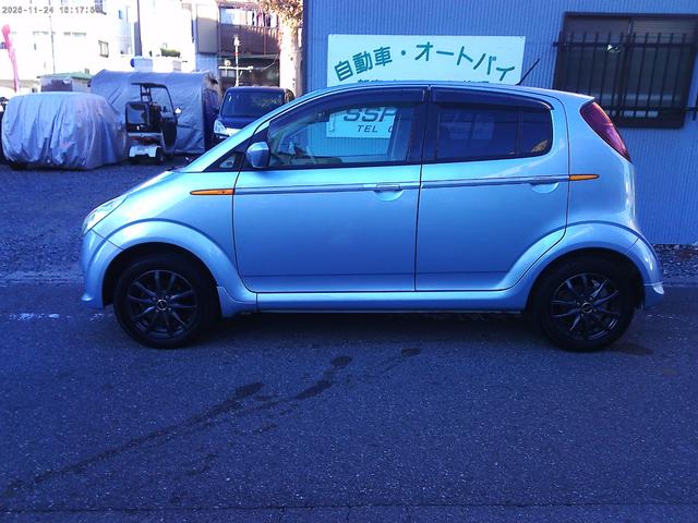 R2 i 5MTエアバッグドライブレコーダー リモコンキー ETC パワーステアリング エアコン 衝突安全ボディ パワウィンド ナビブルートゥース地デジテレビ 電動格納ドアミラー USBタイベル交換 ベース車(4枚目)