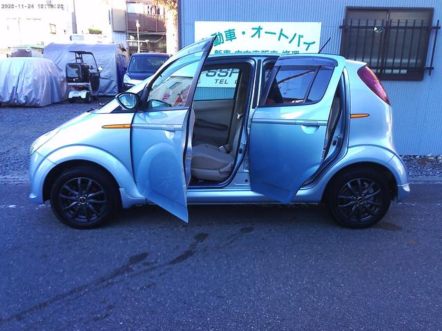 R2 i 5MTエアバッグドライブレコーダー リモコンキー ETC パワーステアリング エアコン 衝突安全ボディ パワウィンド ナビブルートゥース地デジテレビ 電動格納ドアミラー USBタイベル交換 ベース車(5枚目)