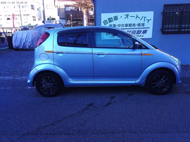 R2 i 5MTエアバッグドライブレコーダー リモコンキー ETC パワーステアリング エアコン 衝突安全ボディ パワウィンド ナビブルートゥース地デジテレビ 電動格納ドアミラー USBタイベル交換 ベース車(12枚目)