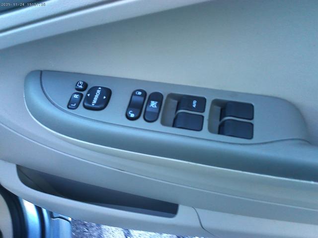 R2 i 5MTエアバッグドライブレコーダー リモコンキー ETC パワーステアリング エアコン 衝突安全ボディ パワウィンド ナビブルートゥース地デジテレビ 電動格納ドアミラー USBタイベル交換 ベース車(31枚目)