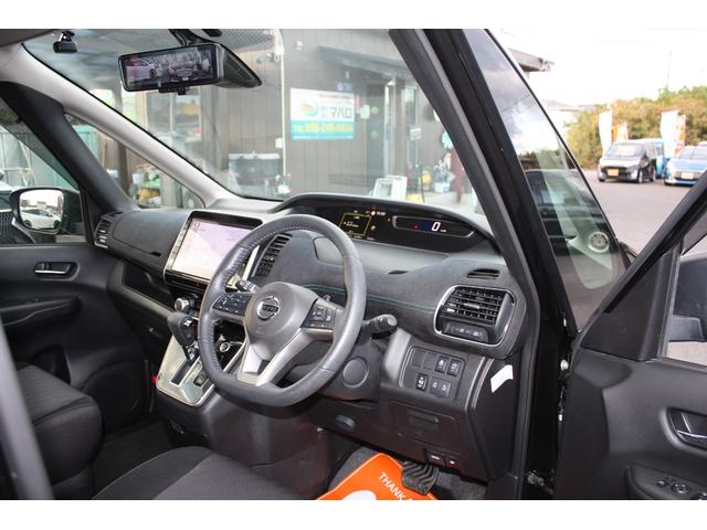 セレナ ハイウェイスターV プロパイロット 前後ソナー VDC リアオートエアコン 衝突被害軽減 オートハイビーム 車線逸脱防止 LEDライト 寒冷地仕様 盗難防止装置 オートクルーズコントロール インテリジェントキー 4WD(2枚目)