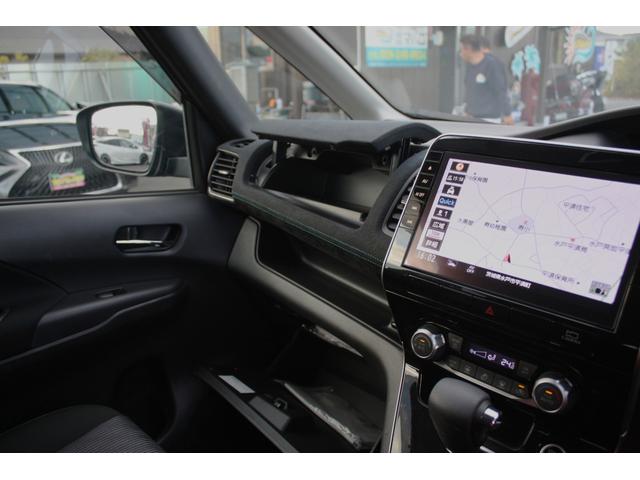 セレナ ハイウェイスターV プロパイロット 前後ソナー VDC リアオートエアコン 衝突被害軽減 オートハイビーム 車線逸脱防止 LEDライト 寒冷地仕様 盗難防止装置 オートクルーズコントロール インテリジェントキー 4WD(14枚目)