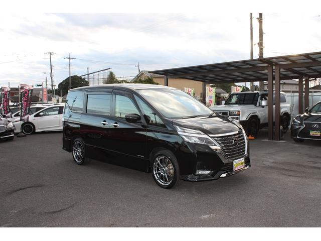 セレナ ハイウェイスターV プロパイロット 前後ソナー VDC リアオートエアコン 衝突被害軽減 オートハイビーム 車線逸脱防止 LEDライト 寒冷地仕様 盗難防止装置 オートクルーズコントロール インテリジェントキー 4WD(19枚目)