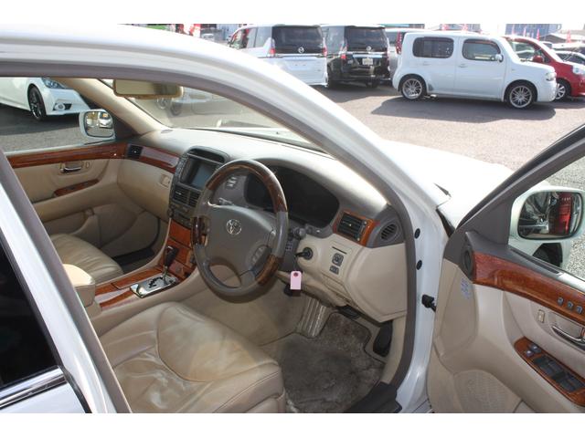 セルシオ Ａ仕様　エアコン　カーテンエアバッグ　キーレスキー　パワーステアリング　カセット　ＡＢＳ　ＥＳＣ　クルーズコントロール　パワーシート　衝突安全ボディ　セキュリティアラーム（2枚目）