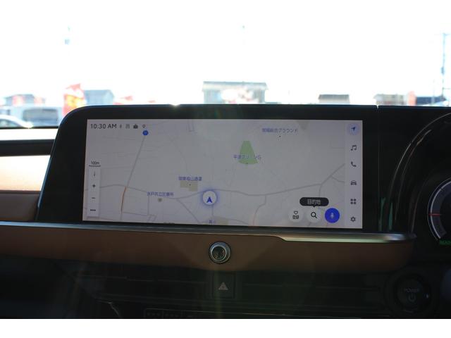 クラウンクロスオーバー ＲＳアドバンスド　ＲＳアドバンスド（５名）　衝突回避　シートＨ　オートライト　レーンアシスト　ＵＳＢ　ナビ　オートハイビーム　シートクーラー　オートクルーズコントロール　横滑り防止　パワーシート　レザーシート　ＬＥＤ（7枚目）