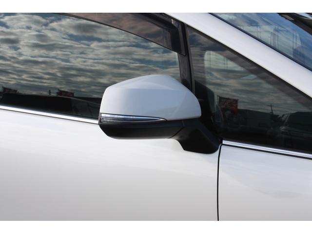 アルファード 2.5S クリソナ Wエアコン 盗難防止システム 横滑り防止 パワーステアリング LEDランプ 衝突安全ボディ キーレスエントリー エアバック WエアB フルフラット ABS 3列シート サイドエアバック(21枚目)