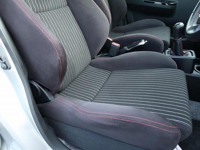 アルトワークス ベースグレード 5速マニュアル ETC 純正レカロシート ローダウン 社外オーディオ CD 修復歴無し 走行距離41479キロ 法定点検整備付 横滑り防止 スマートキー HIDヘッドライト 寒冷地仕様(64枚目)