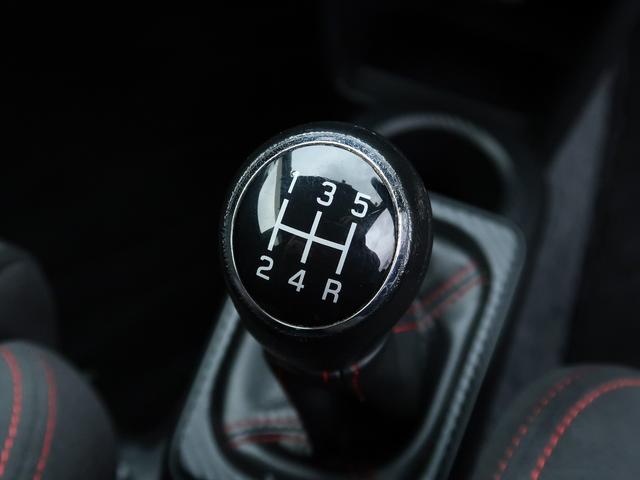 アルトワークス ベースグレード 社外ナビ Bluetooth接続 純正15インチアルミホイール ETC KYBショック 赤キャリパー 車検満了令和9年3月 純正RECAROシート フロントフォグランプ HIDヘッドライト(29枚目)