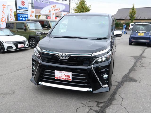 ヴォクシー ＺＳ　煌ＩＩＩ　セーフティセンス　１０インチナビ　クリアランスソナー　　１２．１型後席モニター　Ｂｌｕｅｔｏｏｔｈ接続　フルセグ　純正１６アルミ　ＥＴＣ２．０　ドラレコ　ワンオーナー　禁煙車　バックカメラ（2枚目）