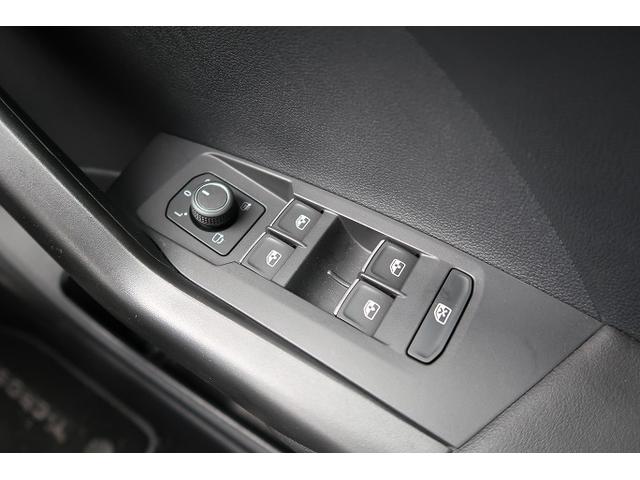 ＴＳＩ　Ｒライン　車検Ｒ７年９月満了　純正ＨＤＤナビ　Ｂｌｕｅｔｏｏｔｈ　バックカメラ　クルーズコントロール　ＥＴＣ２．０　コーナーセンサー　ワンオーナー　ＬＥＤヘッドライト　オールインセーフティ(46枚目)