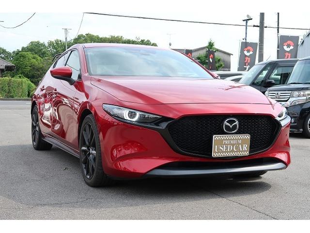 ＭＡＺＤＡ３ファストバック Ｘ　Ｌパッケージ　純正ＳＤナビ　ＣＤ　ＤＶＤ　Ｂｌｕｅｔｏｏｔｈ　全方位モニター　パドルシフト　レーダークルーズコントロール　シートヒーター　レザーシート　ヘッドアップディスプレイ　ハイビームアシスト（3枚目）