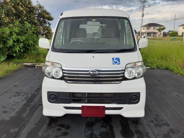 アトレーワゴン 　福祉車両　スロープタイプ　車椅子移動車　車椅子固定１台　リヤシートレス仕様　４ＷＤ　オートマ　エアコン　パワステ　パワーウインドウ　レンタカーアップ　電動ウインチ（2枚目）