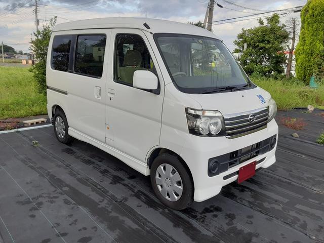 アトレーワゴン 　福祉車両　スロープタイプ　車椅子移動車　車椅子固定１台　リヤシートレス仕様　４ＷＤ　オートマ　エアコン　パワステ　パワーウインドウ　レンタカーアップ　電動ウインチ（6枚目）