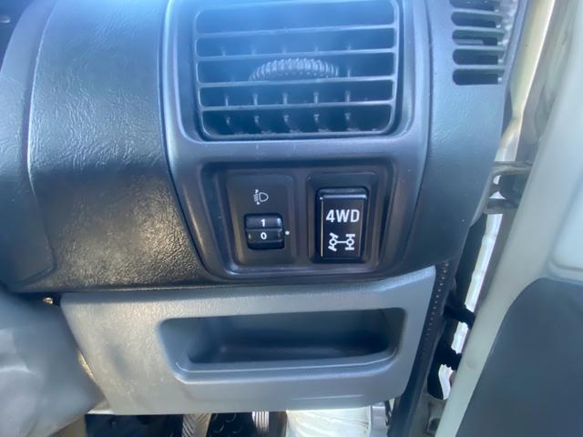 クリッパーバン ＤＸ　パワーステアリング　エアバック　ＥＴＣ搭載　スタッドレスタイヤ　社外オーディオＤＶＤ　ＣＤ付　積載量３５０ｋｇ　車検対応エアコン（15枚目）