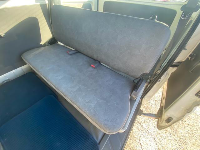 クリッパーバン ＤＸ　パワーステアリング　エアバック　ＥＴＣ搭載　スタッドレスタイヤ　社外オーディオＤＶＤ　ＣＤ付　積載量３５０ｋｇ　車検対応エアコン（19枚目）