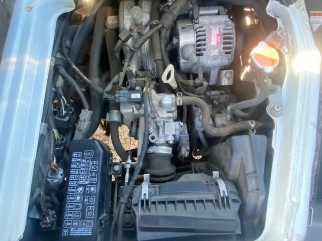 クリッパーバン ＤＸ　パワーステアリング　エアバック　ＥＴＣ搭載　スタッドレスタイヤ　社外オーディオＤＶＤ　ＣＤ付　積載量３５０ｋｇ　車検対応エアコン（28枚目）