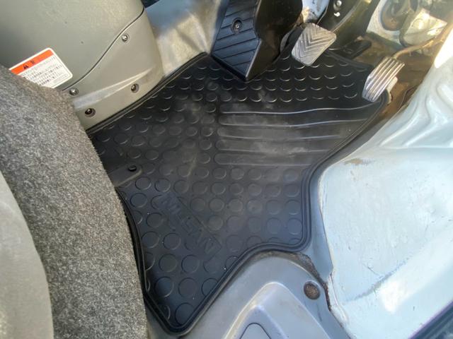 クリッパーバン ＤＸ　パワーステアリング　エアバック　ＥＴＣ搭載　スタッドレスタイヤ　社外オーディオＤＶＤ　ＣＤ付　積載量３５０ｋｇ　車検対応エアコン（31枚目）