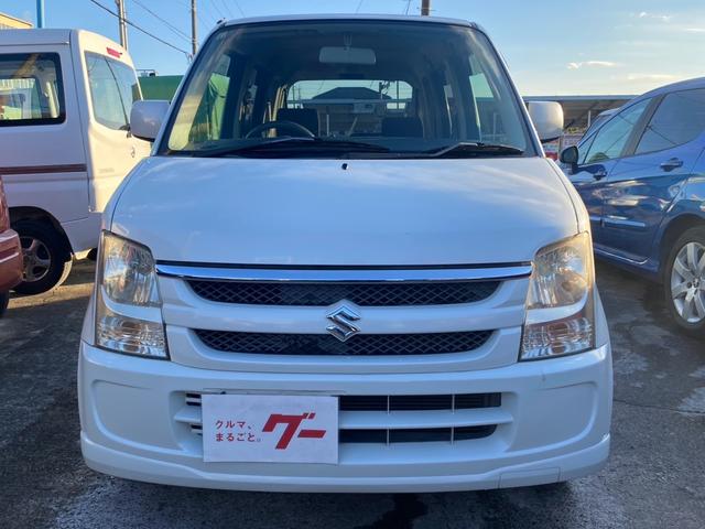 ワゴンＲ ＦＸ－Ｓリミテッド　パワーステアリング　パワーウインドウ　エアバック　純正アルミホイール　ベンチシート　エアコン　ＣＤ　ＦＭＡＭラジオ　パールホワイト（3枚目）