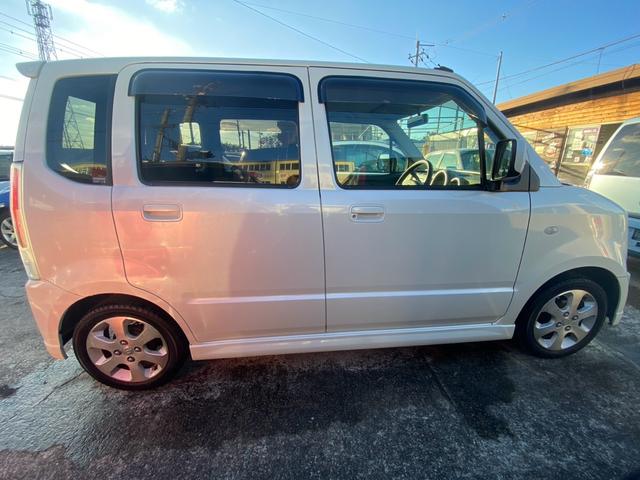 ワゴンＲ ＦＸ－Ｓリミテッド　パワーステアリング　パワーウインドウ　エアバック　純正アルミホイール　ベンチシート　エアコン　ＣＤ　ＦＭＡＭラジオ　パールホワイト（28枚目）