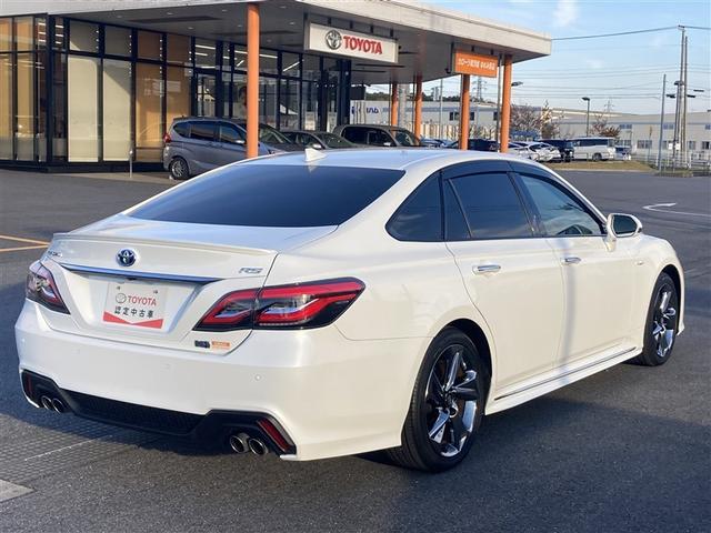 クラウンハイブリッド ＲＳ　ＬＥＤヘッドライト　クルコン　スマートエントリー　セキュリティーアラーム　Ｂカメラ　カーテンエアバッグ　横滑り防止　ＥＴＣ　ドラレコ　ＴＶナビ　アルミ　メモリーナビ　ＡＢＳ　ＰＷ　ＡＡＣ　エアバッグ（4枚目）