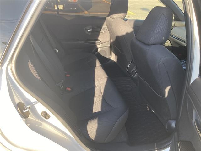 クラウンハイブリッド ＲＳ　ＬＥＤヘッドライト　クルコン　スマートエントリー　セキュリティーアラーム　Ｂカメラ　カーテンエアバッグ　横滑り防止　ＥＴＣ　ドラレコ　ＴＶナビ　アルミ　メモリーナビ　ＡＢＳ　ＰＷ　ＡＡＣ　エアバッグ（17枚目）