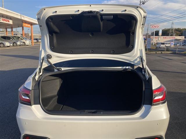 クラウンハイブリッド ＲＳ　ＬＥＤヘッドライト　クルコン　スマートエントリー　セキュリティーアラーム　Ｂカメラ　カーテンエアバッグ　横滑り防止　ＥＴＣ　ドラレコ　ＴＶナビ　アルミ　メモリーナビ　ＡＢＳ　ＰＷ　ＡＡＣ　エアバッグ（18枚目）