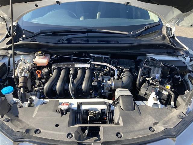 ヴェゼル ハイブリッドＸ・ホンダセンシング　地デジ　ＡＷ　Ａクルーズ　Ｂモニ　スマキー　オートエアコン　ＶＳＡ　ＥＴＣ車載器　ドライブレコーダー装着車　メモリナビ　ＡＢＳ　パワーウィンドウ　Ｗエアバッグ　ＤＶＤ再生　ナビＴＶ　キーレス　ＳＲＳ（20枚目）