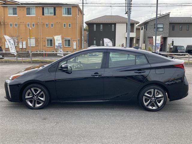 プリウス Ｓツーリングセレクション　エアバック　地デジ　Ｂモニ　定期点検記録簿　ＬＥＤヘッド　イモビ　オートクルーズ　横滑り防止　サイドエアバック　ドラレコ付き　ＤＶＤ再生可　ＥＴＣ　スマートキー　メモリ－ナビ　助手席エアバック　ＡＢＳ（3枚目）