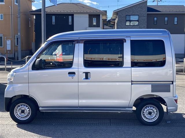 ハイゼットカーゴ ＤＸ　ＳＡＩＩＩ　ヘッドライトＬＥＤ　オートエアコン　キ－レス　記録簿あり　デュアルエアバッグ　前席パワーウィンドウ　運転席エアバッグ　パワーステアリング　ＡＢＳ　前後誤発進抑制装置（3枚目）