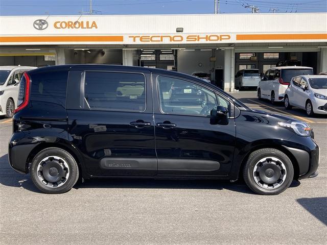 シエンタ ハイブリッドＺ　地デジフルセグ　アクティブクルーズコントロール　ＡＣ１００Ｖ給電機能　盗難防止システム　横滑り防止機能　ＥＴＣ装備　ＴＶ・ナビ　ＬＥＤライト　キーフリー　パワーステアリング　エアコン　エアバッグ（6枚目）