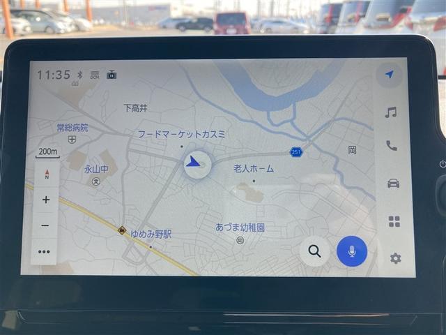 シエンタ ハイブリッドＺ　地デジフルセグ　アクティブクルーズコントロール　ＡＣ１００Ｖ給電機能　盗難防止システム　横滑り防止機能　ＥＴＣ装備　ＴＶ・ナビ　ＬＥＤライト　キーフリー　パワーステアリング　エアコン　エアバッグ（8枚目）