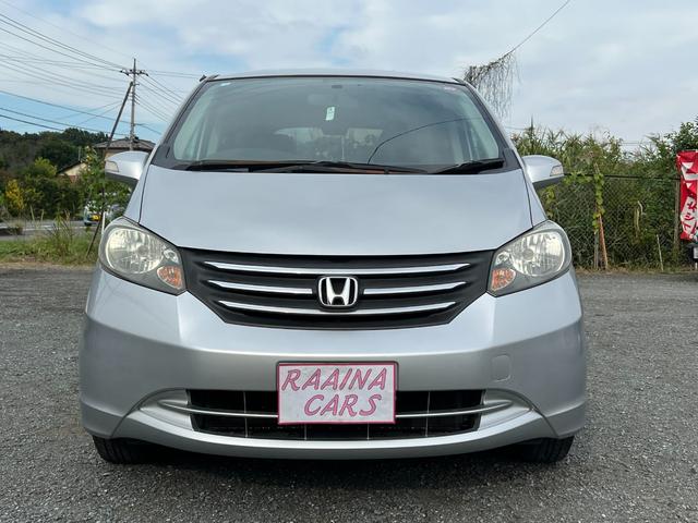 フリード G Lパッケージ ナビ TV バックカメラ ETC エアコン パワーステアリング パワーウィンドウ ABS キーレスエントリー 運転席エアバッグ 助手席エアバッグ 衝突安全ボディ CD(2枚目)