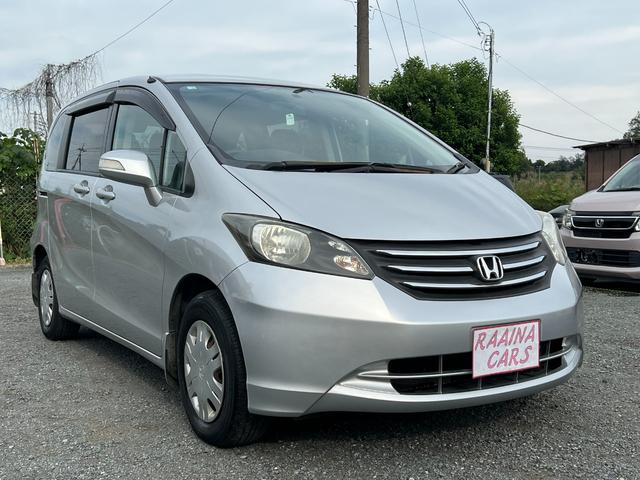 フリード G Lパッケージ ナビ TV バックカメラ ETC エアコン パワーステアリング パワーウィンドウ ABS キーレスエントリー 運転席エアバッグ 助手席エアバッグ 衝突安全ボディ CD(6枚目)