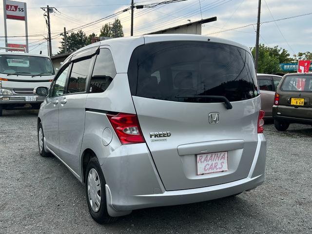 フリード G Lパッケージ ナビ TV バックカメラ ETC エアコン パワーステアリング パワーウィンドウ ABS キーレスエントリー 運転席エアバッグ 助手席エアバッグ 衝突安全ボディ CD(9枚目)