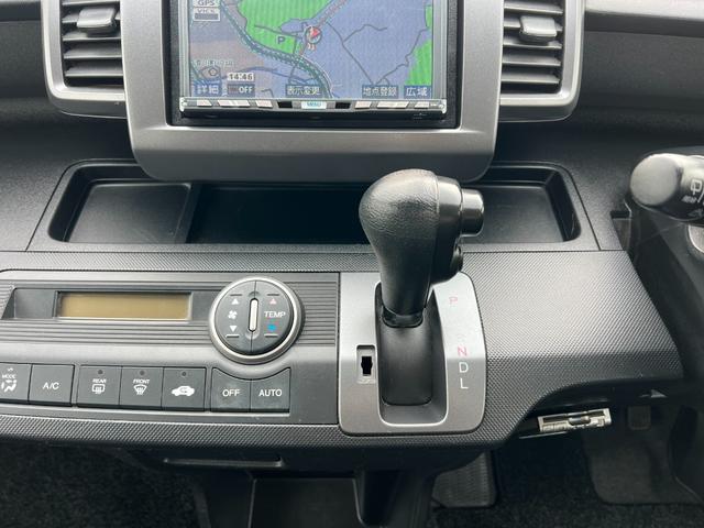 フリード G Lパッケージ ナビ TV バックカメラ ETC エアコン パワーステアリング パワーウィンドウ ABS キーレスエントリー 運転席エアバッグ 助手席エアバッグ 衝突安全ボディ CD(11枚目)