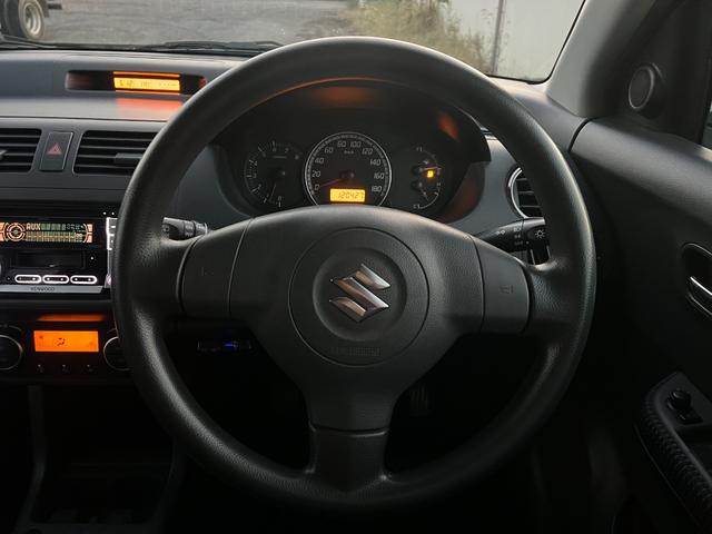 スイフト １．３ＸＧ　５速マニュアル　ＥＴＣ　スマートキー　ドライブレコーダー　エアコン　パワーステアリング　パワーウィンドウ　ＡＢＳ　キーレスエントリー　盗難防止システム　　衝突安全ボディＣＤ（16枚目）