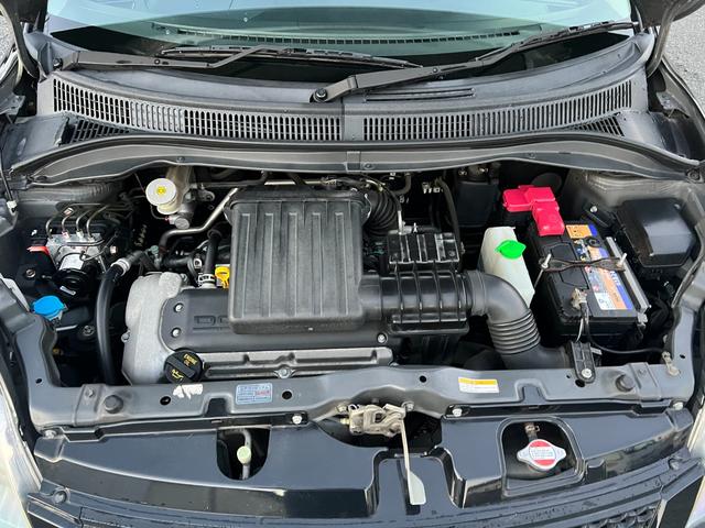 スイフト １．３ＸＧ　５速マニュアル　ＥＴＣ　スマートキー　ドライブレコーダー　エアコン　パワーステアリング　パワーウィンドウ　ＡＢＳ　キーレスエントリー　盗難防止システム　　衝突安全ボディＣＤ（17枚目）